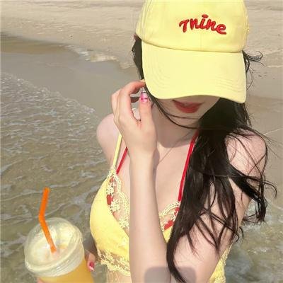 布兰卡和弹吉他的人